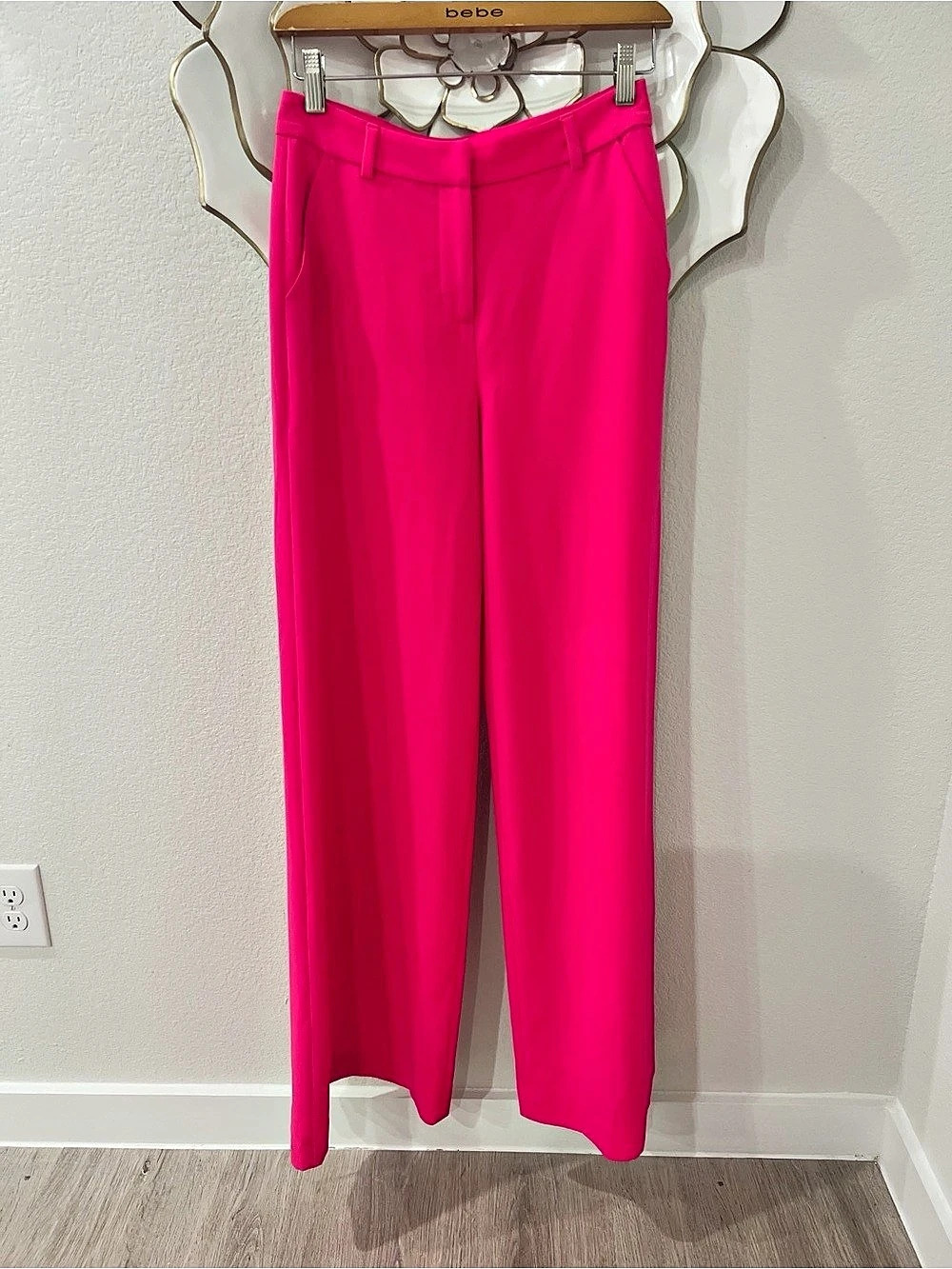 L'AGENCE Chamberlain Blazer and Wide Leg Pant in Pink Glo Pink Woman’s Pantsuit - Picture 4 of 12